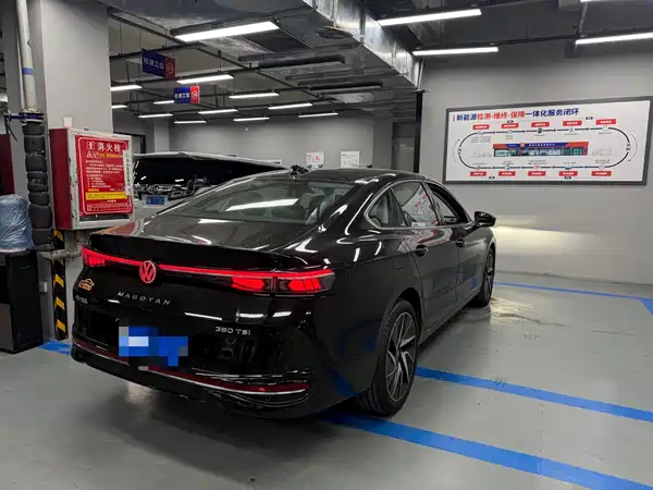 Volkswagen Magotan 2024