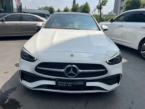 Mercedes-Benz C-Class 2024