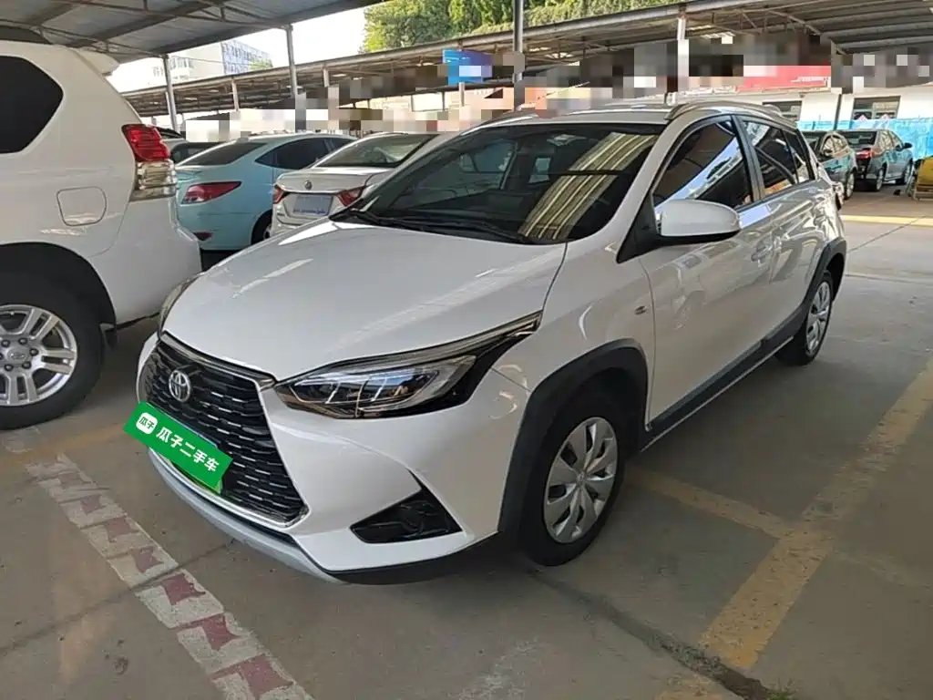 Toyota Yaris L 2022