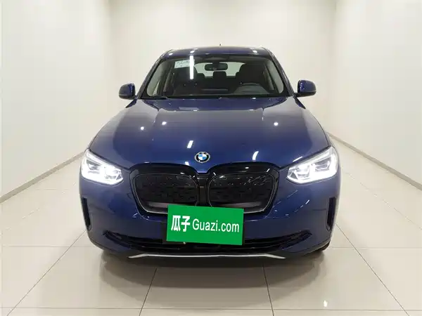 BMW iX3 2021