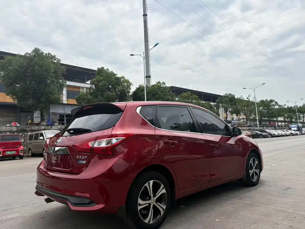Nissan Tiida 2019 — фото 9