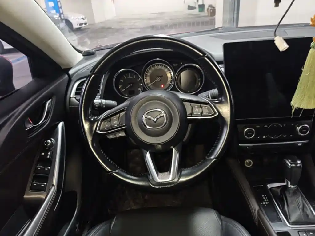 Mazda Atenza 2018 — фото 11