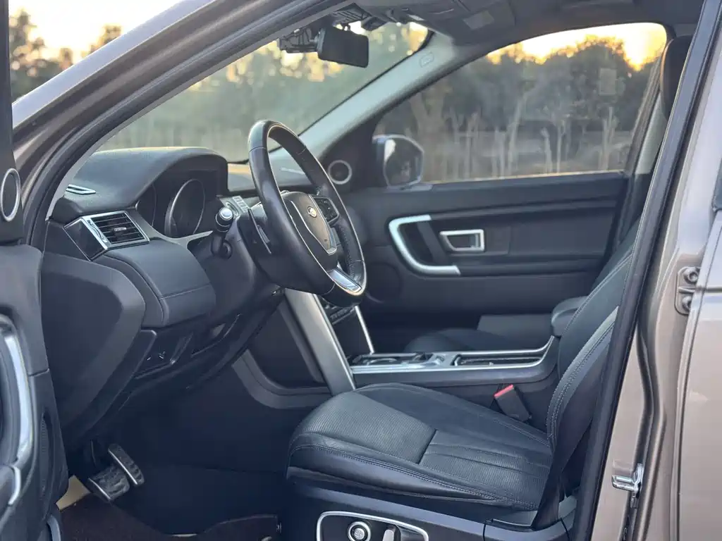 Land Rover Discovery Sport 2016 — фото 14