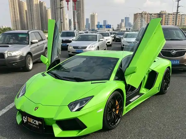 Lamborghini Aventador 2012