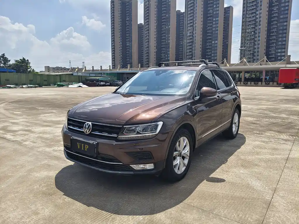 Volkswagen Tiguan 2016 — фото 1