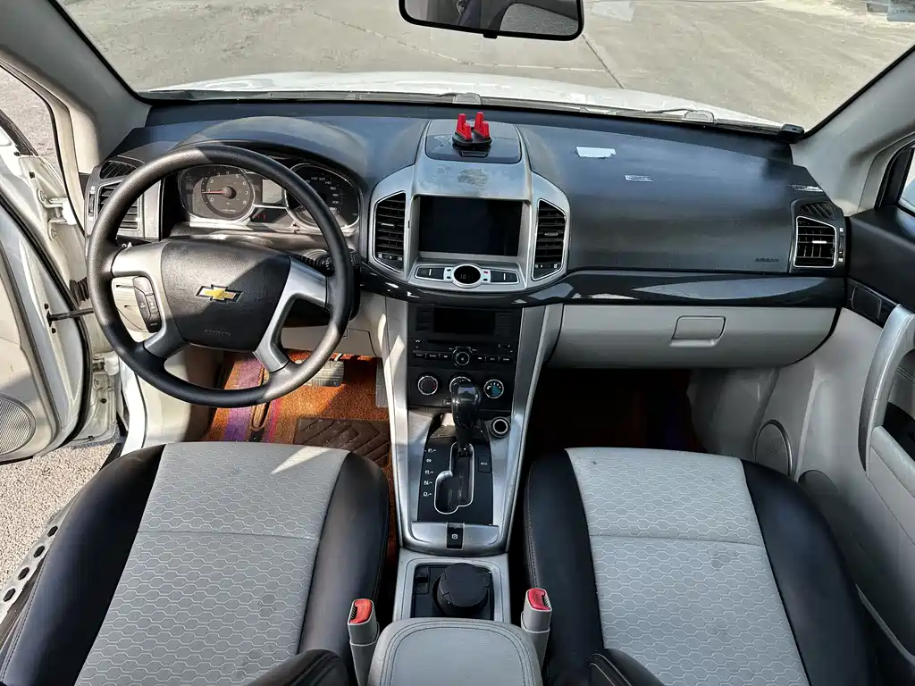 Chevrolet Captiva 2016 — фото 10