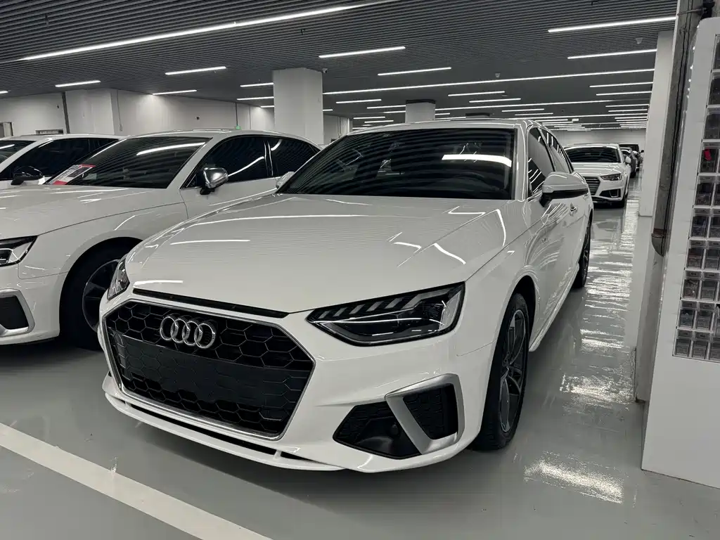Audi A4L 2021