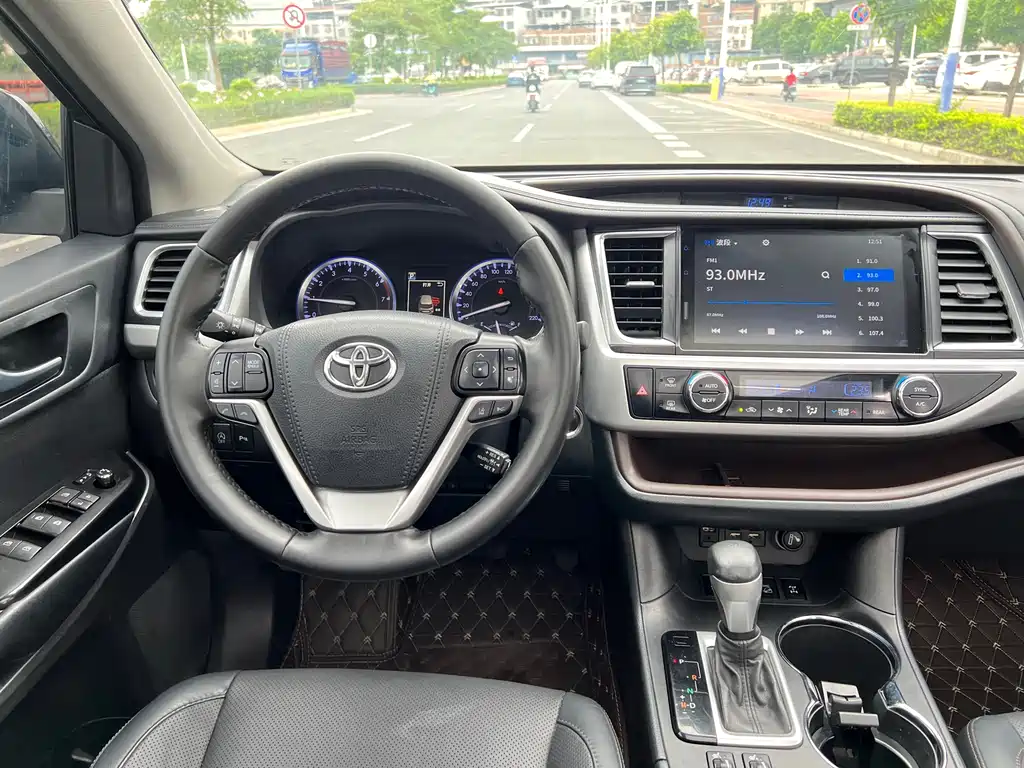 Toyota Highlander 2021 — фото 21