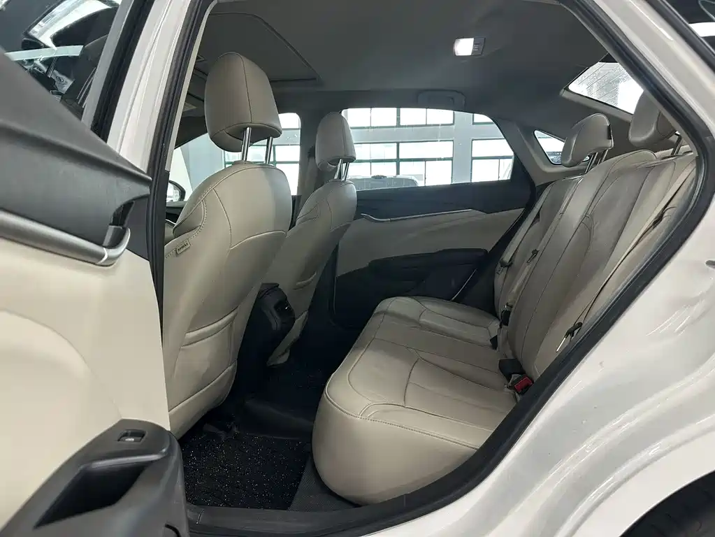 Buick Excelle 2018 — фото 10