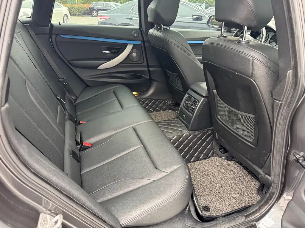 BMW 3 Series GT 2018 — фото 13