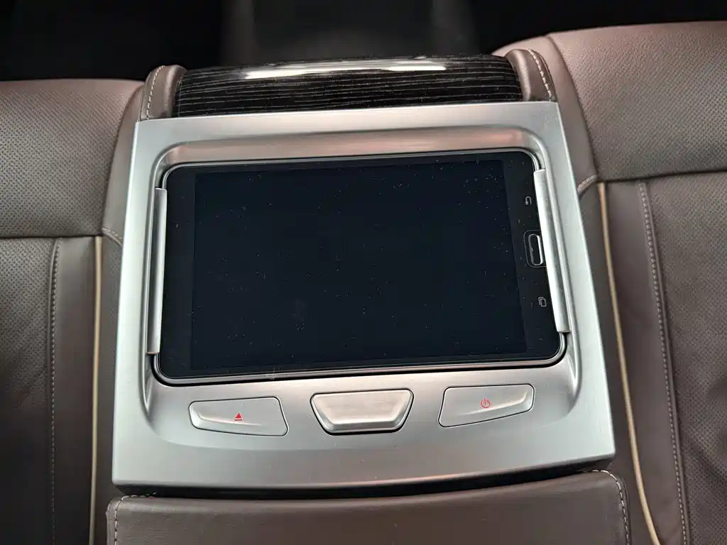BMW 7 Series 2021 — фото 17