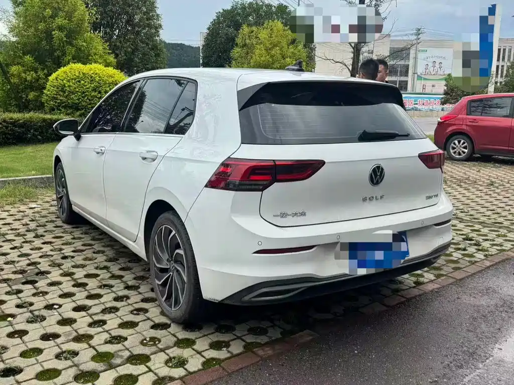 Volkswagen Golf 2023