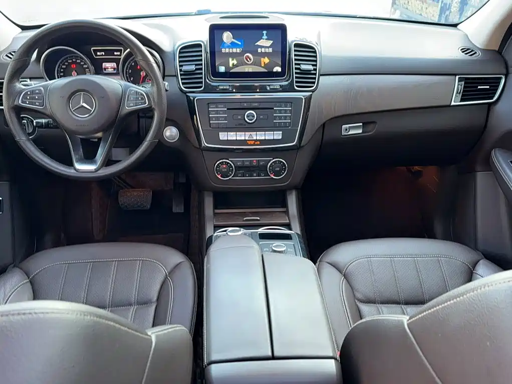 Mercedes-Benz GLE 2016 — фото 10