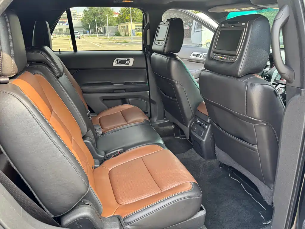 Ford Explorer 2014 — фото 14