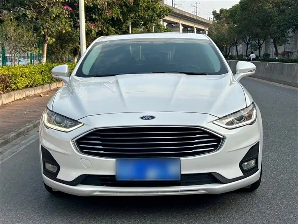 Ford Mondeo 2021 — фото 25