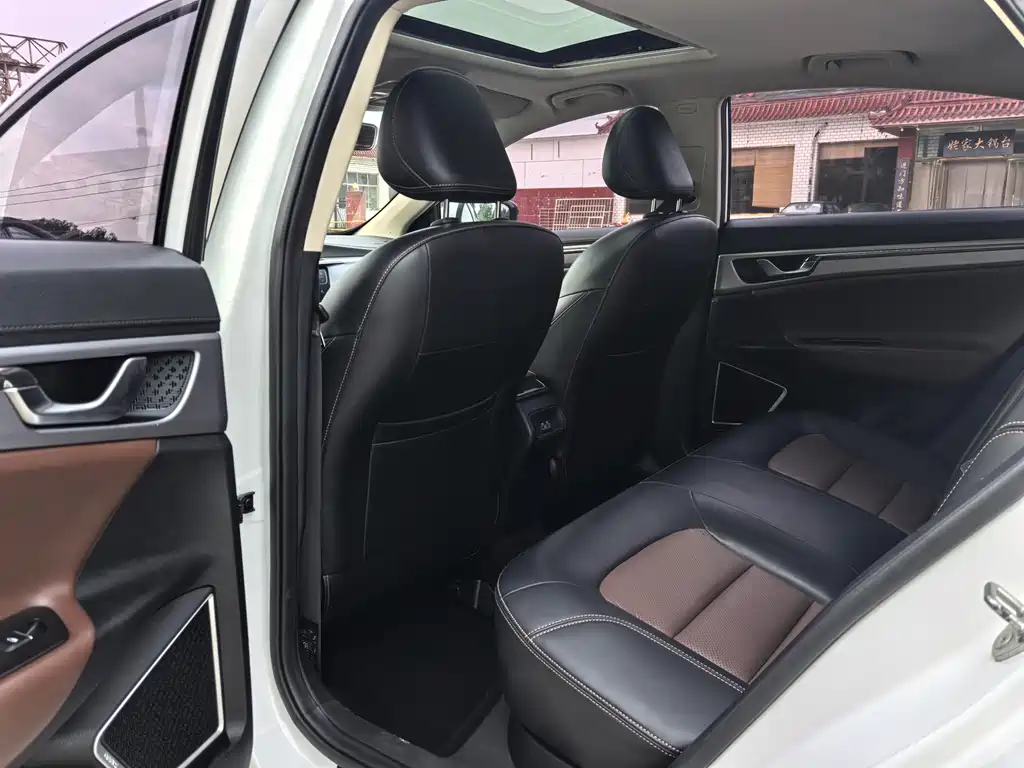 Geely Emgrand GL 2020 — фото 13