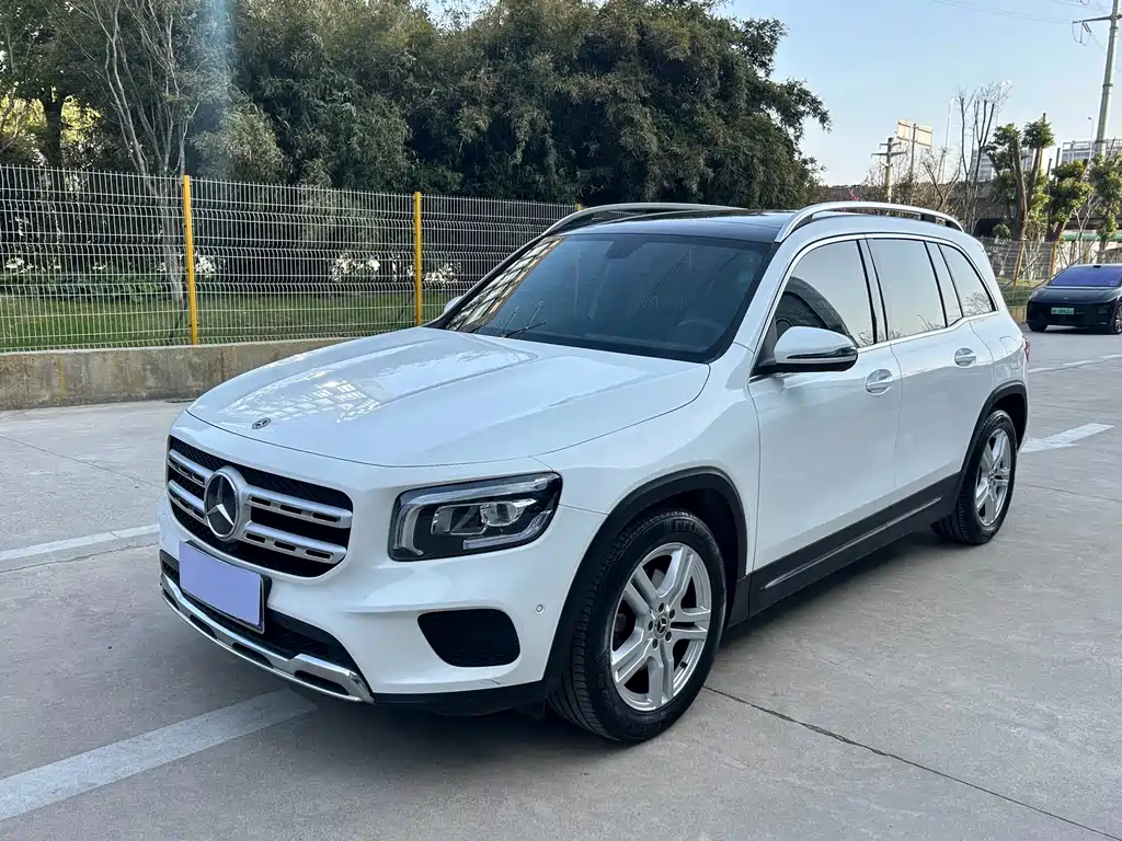 Mercedes-Benz GLB 2020 — фото 1
