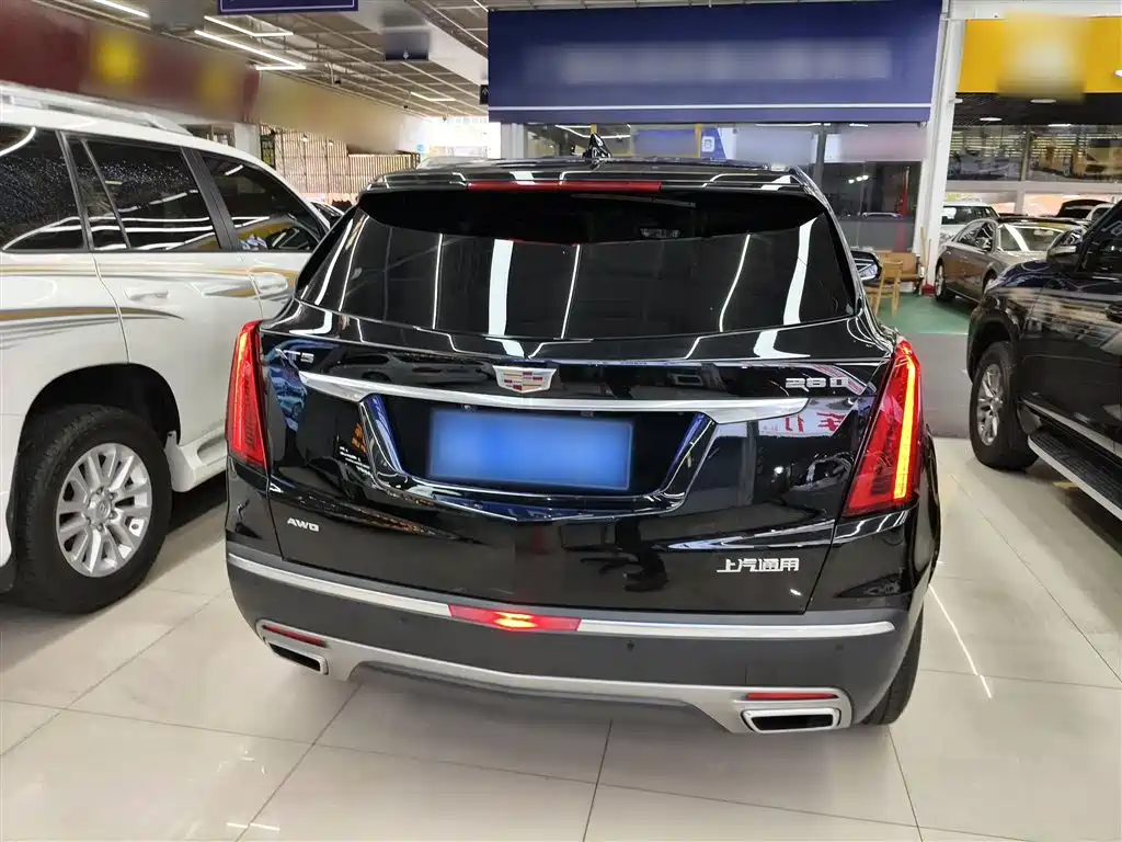 Cadillac XT5 2020 — фото 6