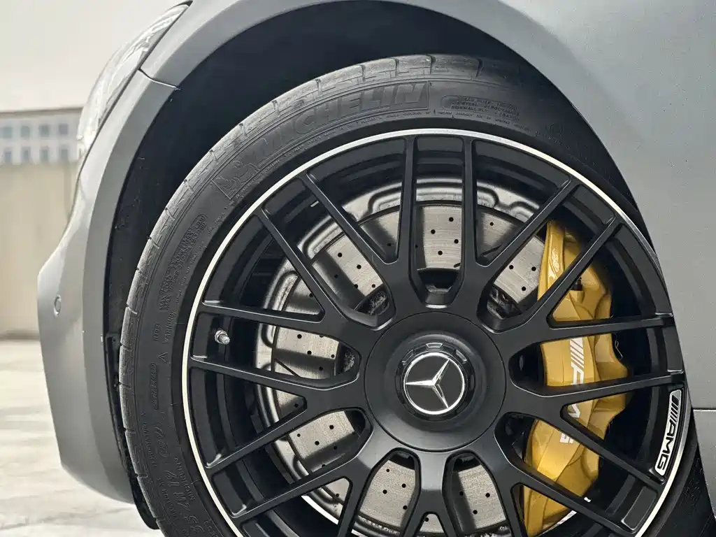 Mercedes-Benz AMG GT 2017 — фото 14