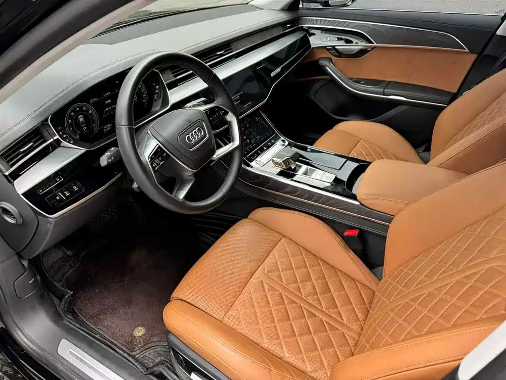 Audi A8 2023 — фото 3