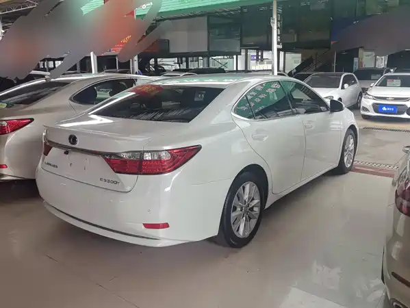 Lexus ES 2014