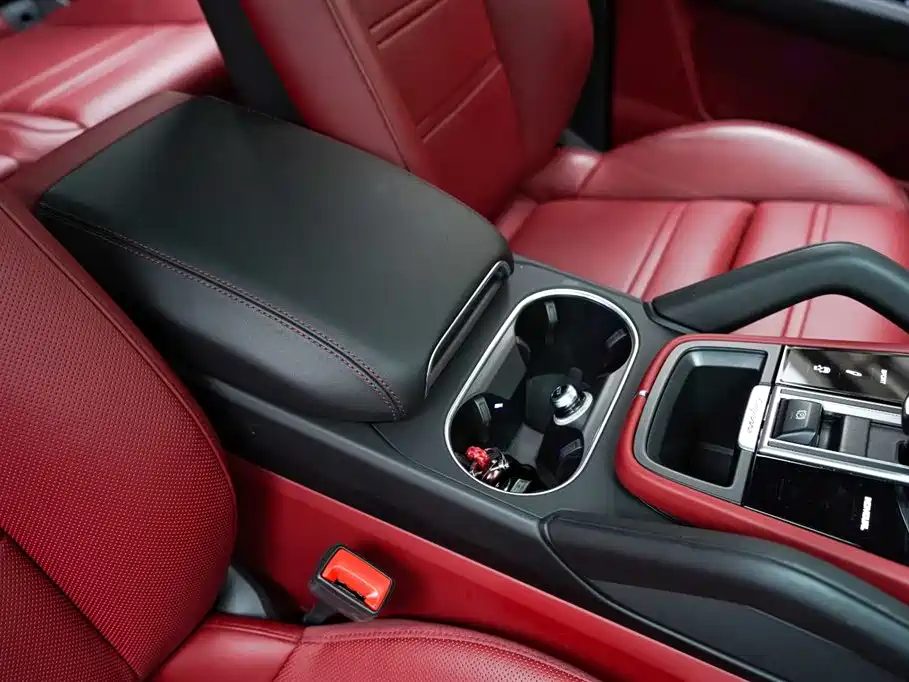 Porsche Cayenne 2020 — фото 12
