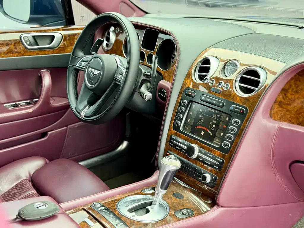 Bentley Flying Spur 2008 — фото 15