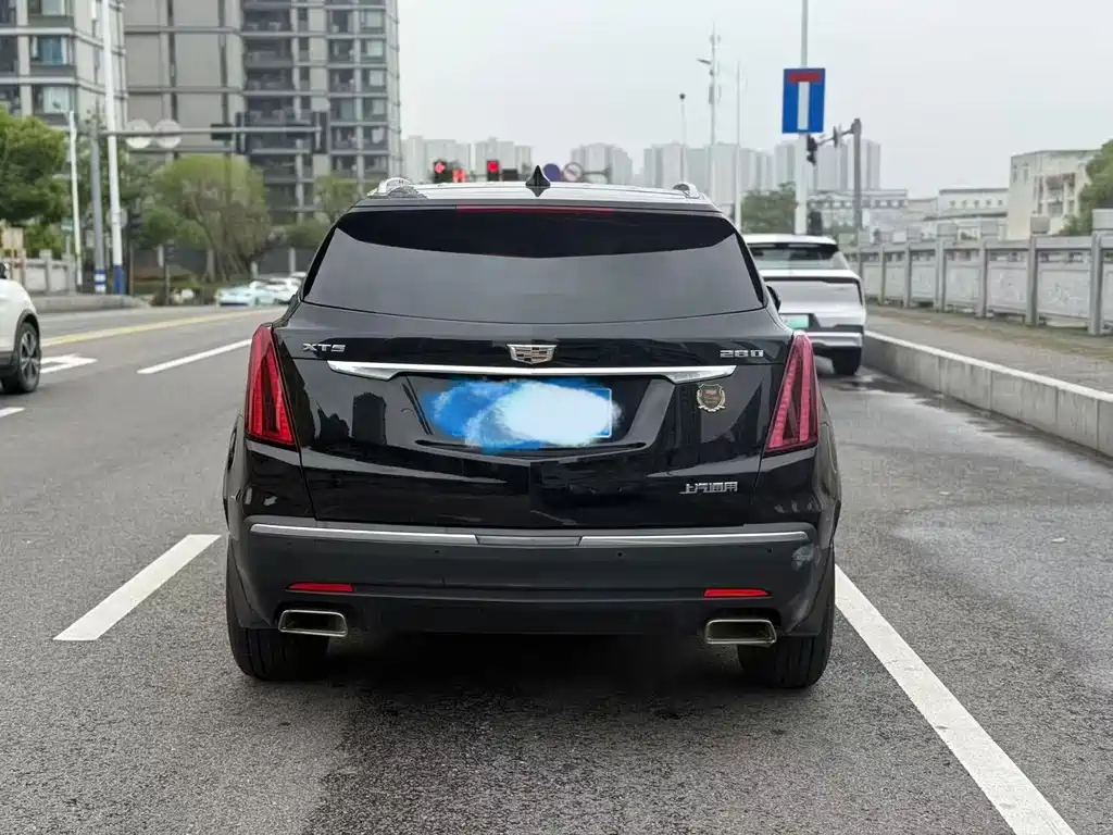 Cadillac XT5 2020 — фото 8