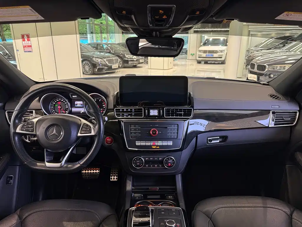 Mercedes-Benz GLE Coupe AMG 2017 — фото 12