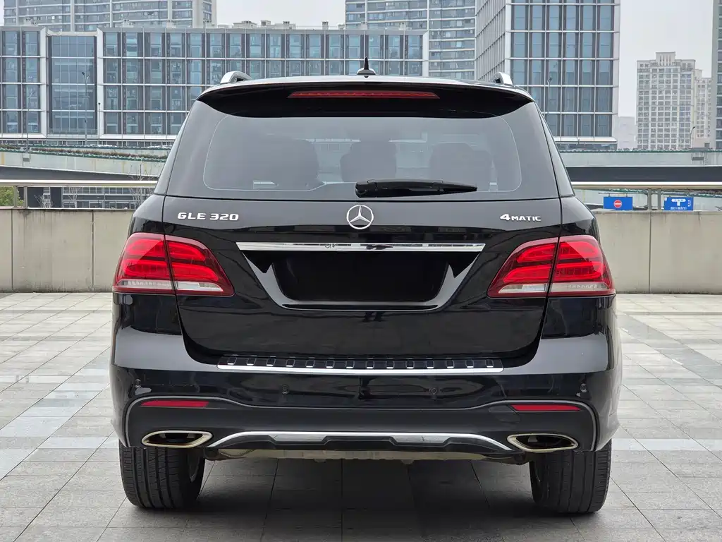 Mercedes-Benz GLE 2018 — фото 17