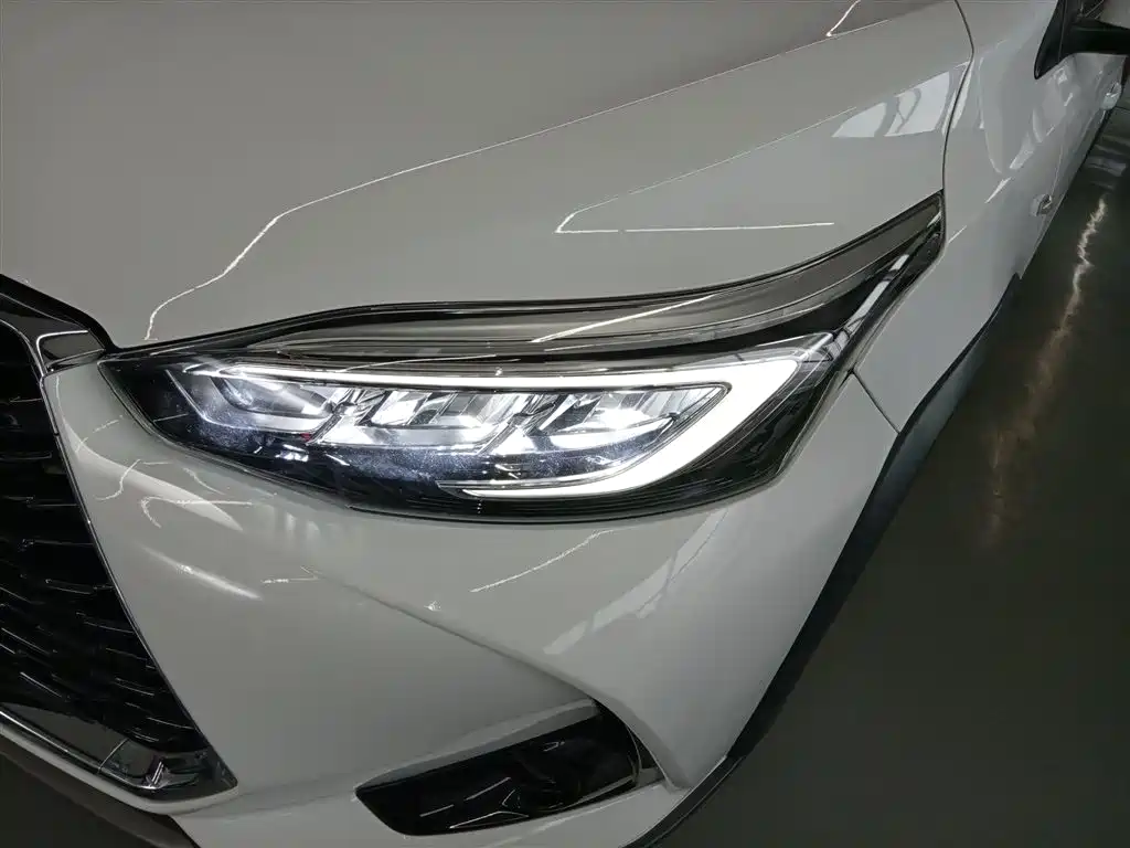 Toyota Yaris L 2022 — фото 24