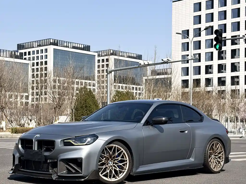 BMW M2 2025 — фото 1