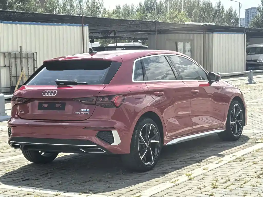 Audi A3 2023 — фото 9