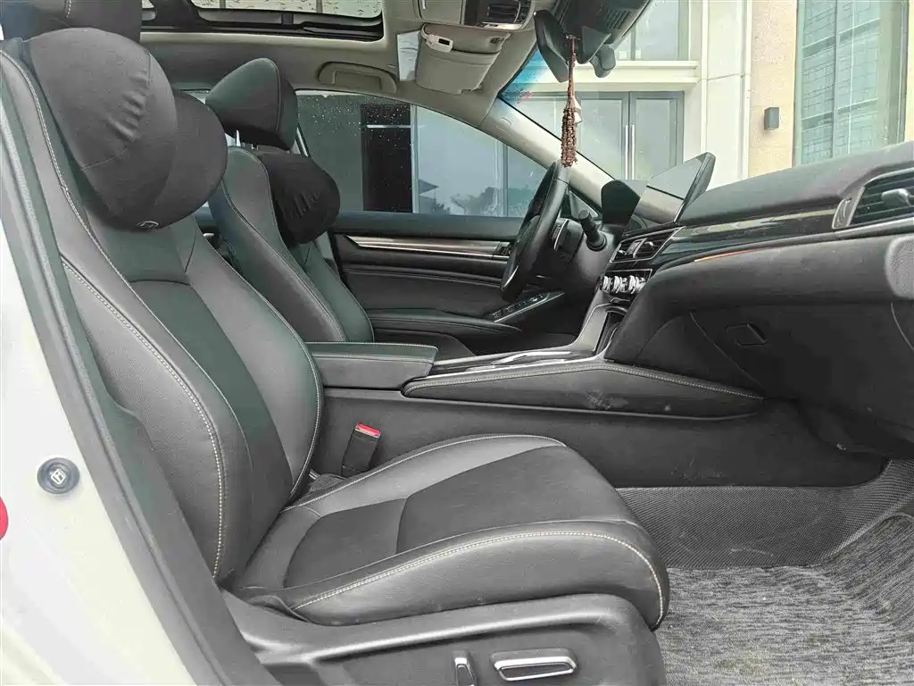 Honda Accord 2023 — фото 14