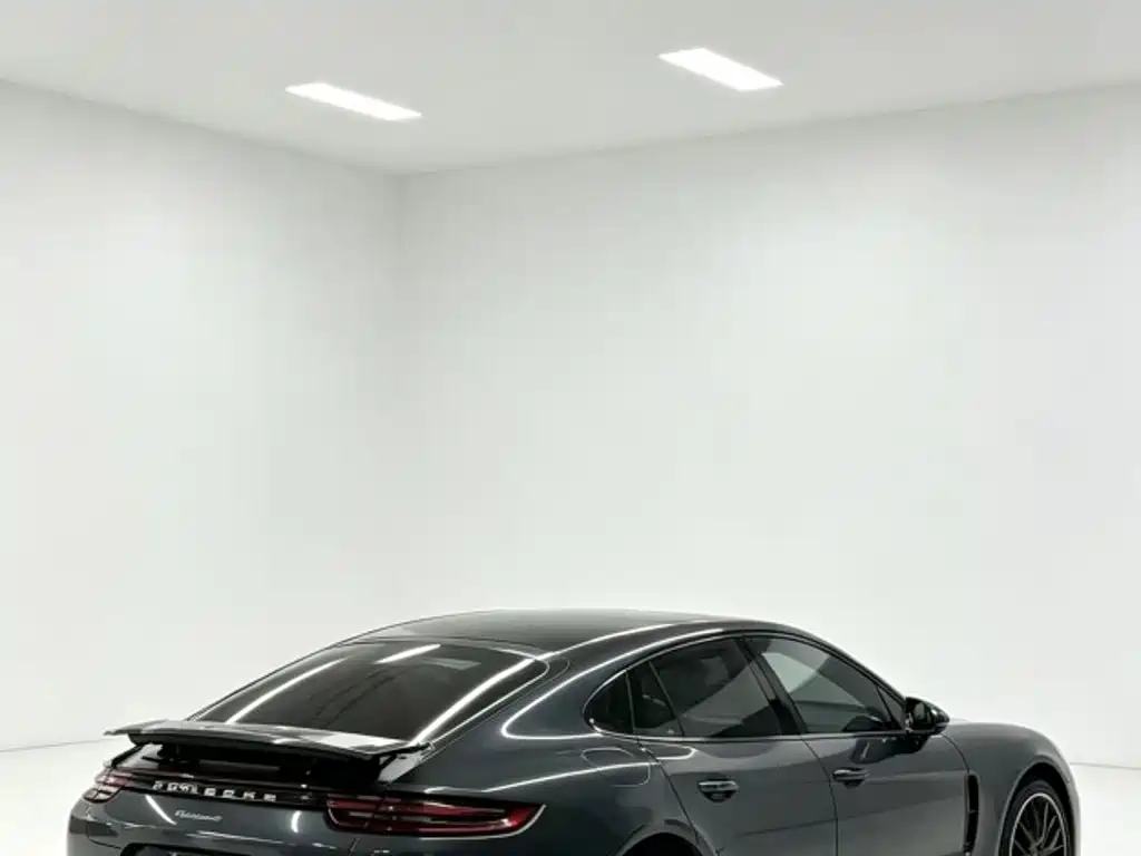 Porsche Panamera 2019 — фото 6
