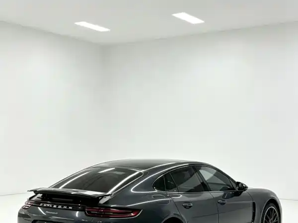 Porsche Panamera 2019