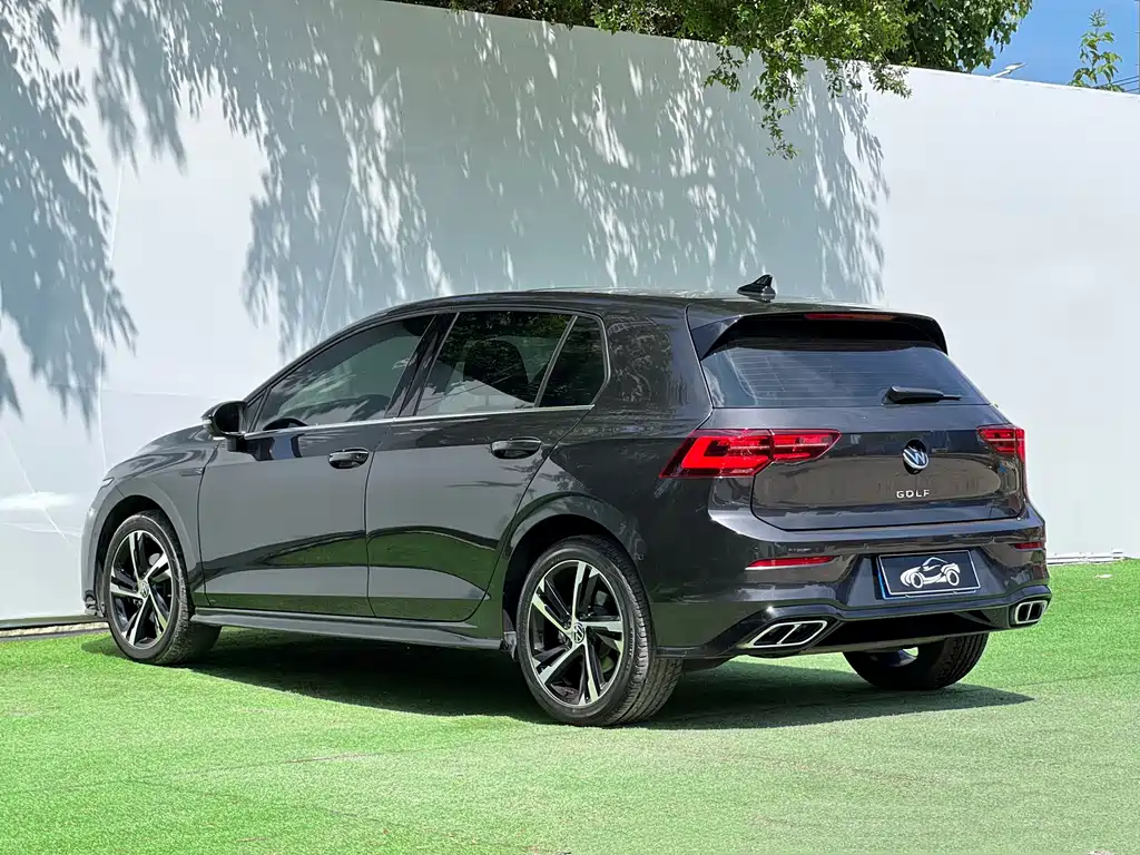 Volkswagen Golf 2023