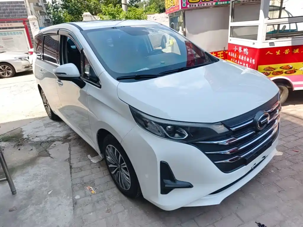 GAC Trumpchi M6 2020 — фото 4