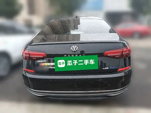Volkswagen Passat Plug-In Hybrid 2021