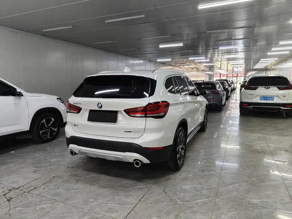 BMW X1 2022 — фото 9