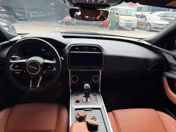 Jaguar XEL 2023