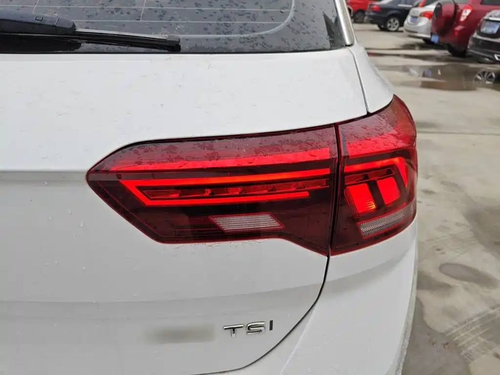 Volkswagen T-Roc 2022 — фото 13
