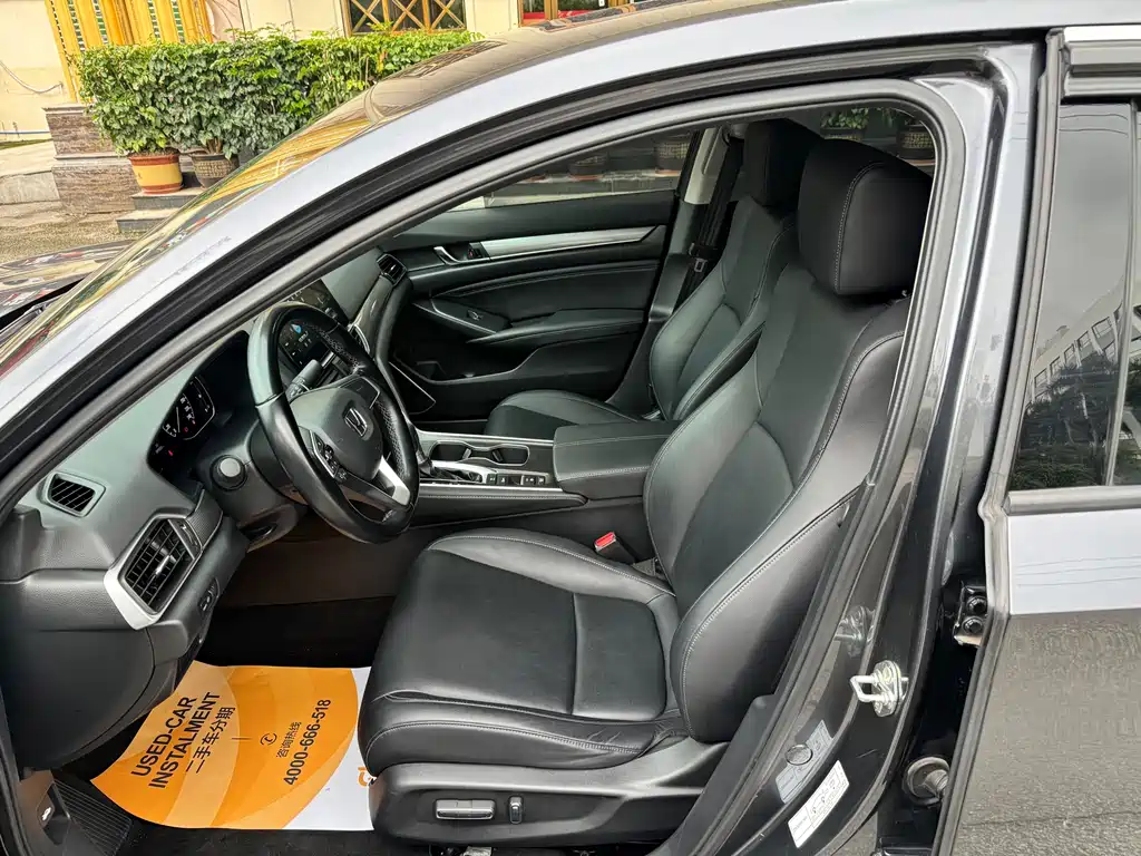 Honda Accord 2022 — фото 10
