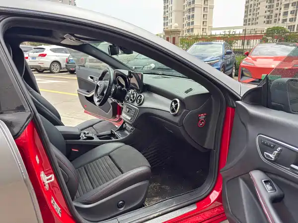 Mercedes-Benz CLA 2017