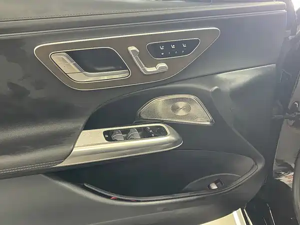 Mercedes-Benz E-Class 2025