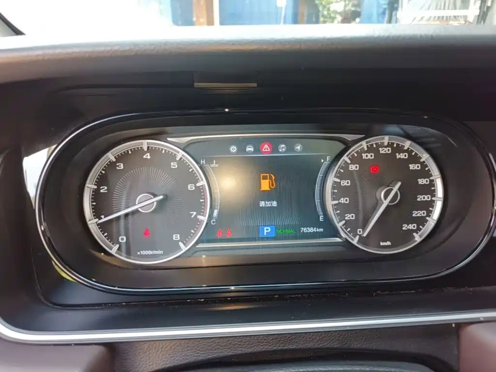 GAC Trumpchi M6 2020 — фото 12