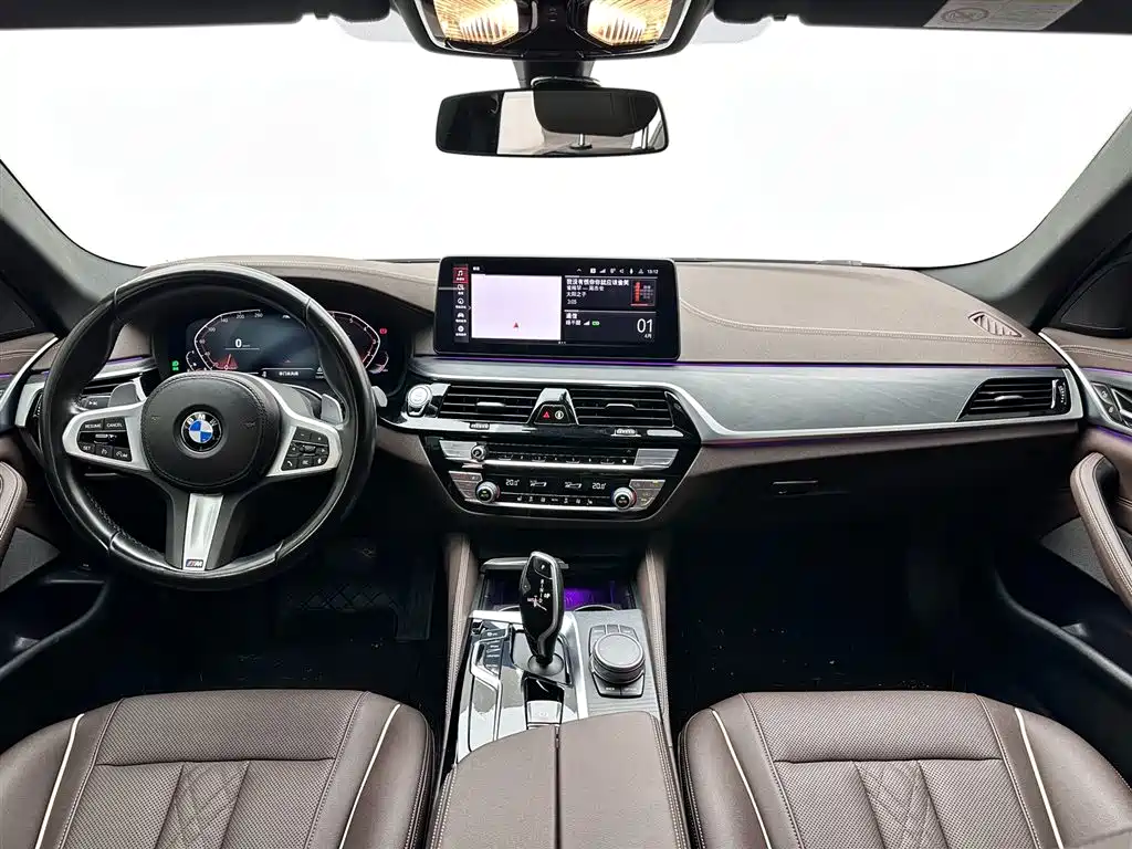 BMW 5 Series 2021 — фото 10
