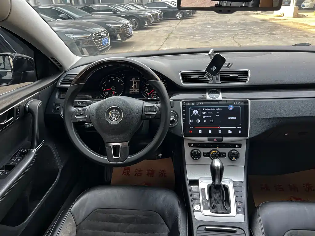 Volkswagen Magotan 2014