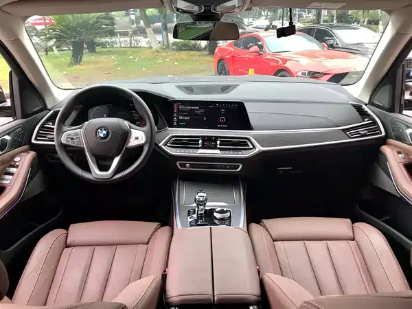 BMW X7 2020