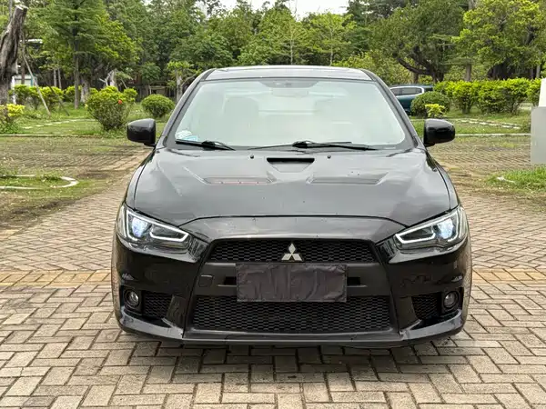 Mitsubishi Lancer EX 2013